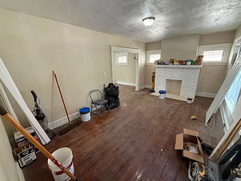 11714 Oakview Ave — Photo 3