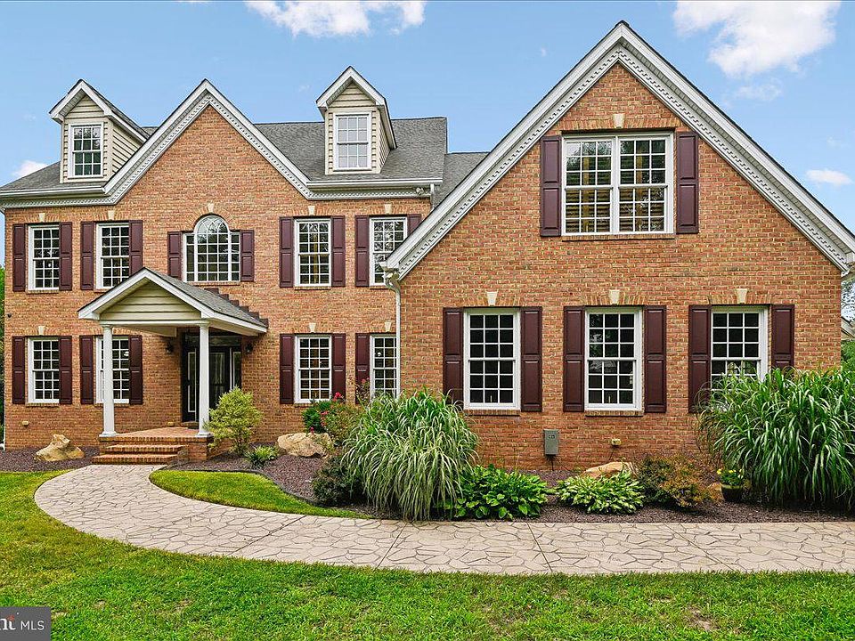 1st image of 11 Walters Way