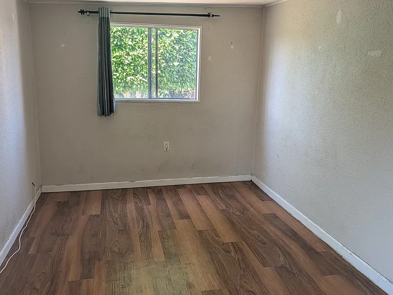 2775 Cypress Ave #B — Photo 3