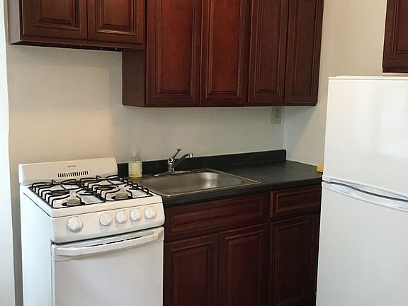 3rd image of 336 E 95th St APT 5C