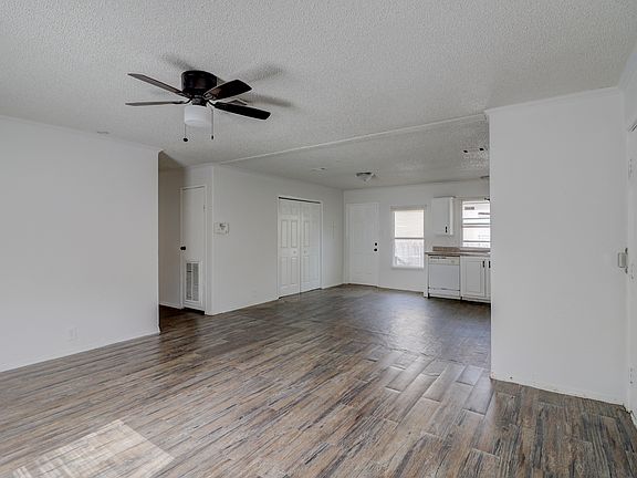 5th image of 11727 Greensbrook Forest Dr