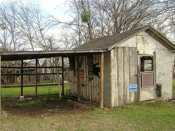 5th image of 105 Bill Jackson Dr