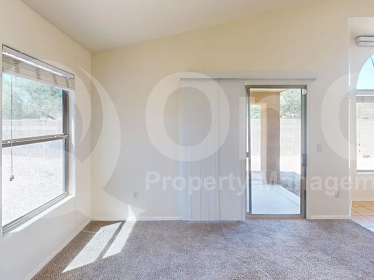 8478 S Hunnic Dr — Photo 6
