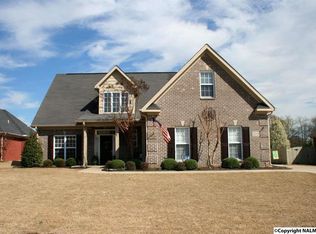 7111 Jump St SE, Owens Cross Roads, AL 35763