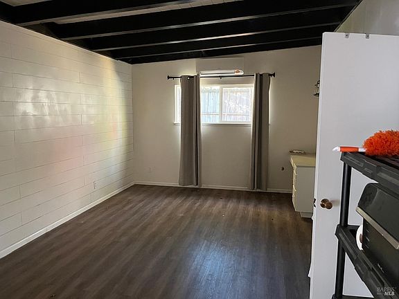5th image of 720 S Oak Street