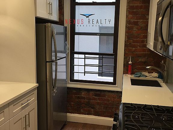 3rd image of 4525 40th St APT 2R