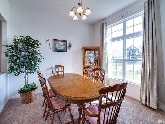 4th image of 3060 White Ash Dr