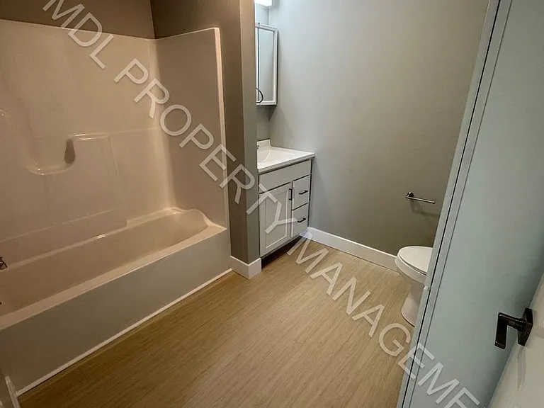 4949 Garfield Rd — Photo 11