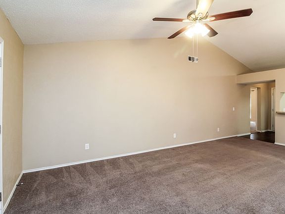 4th image of 2328 Forestbrook Dr