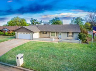 1516 Queens Ct, Altus, OK 73521