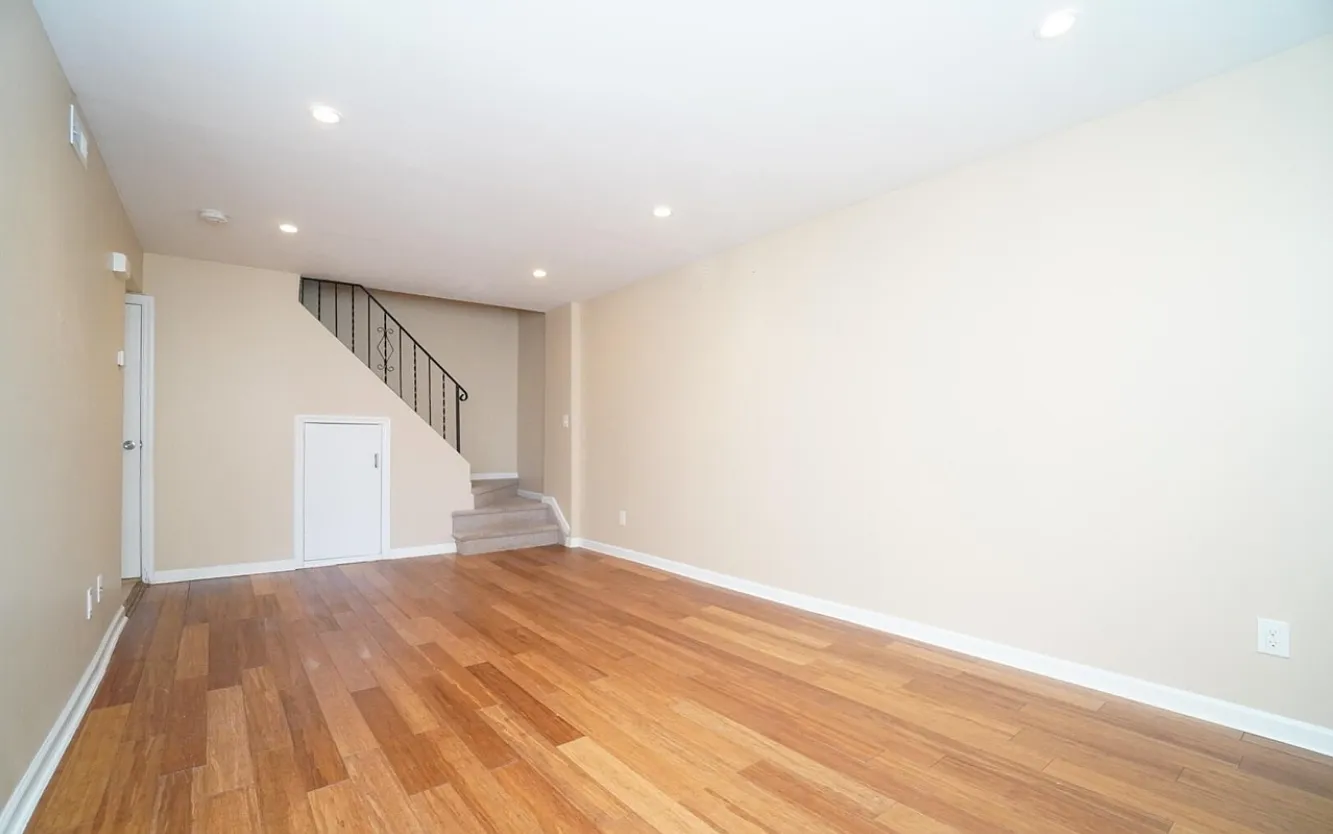23A Lombard Ct, Staten Island — Photo 1