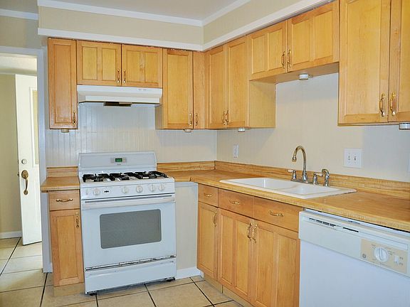 4th image of 6951 Flamingo Way