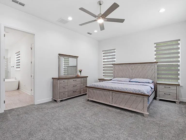 2751 Michel Boulos St — Photo 24