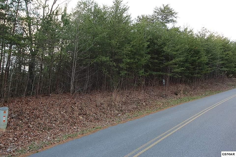 1st image of 56 Chamberlain Ln #56E