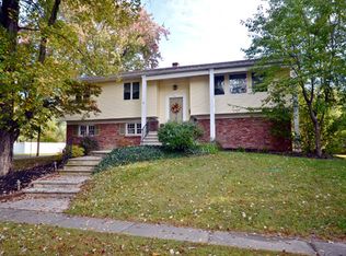 6 Rydal Dr, Lawrence Twp, NJ 08648