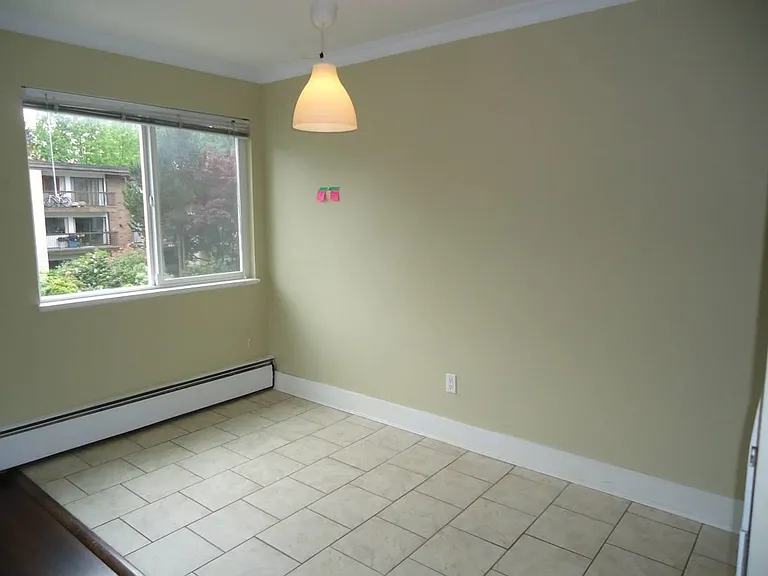 630 Clarke Rd — Photo 7