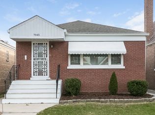 7945 S Francisco Ave, Chicago, IL 60652
