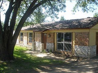 5th image of 1009 Woodcrest Dr