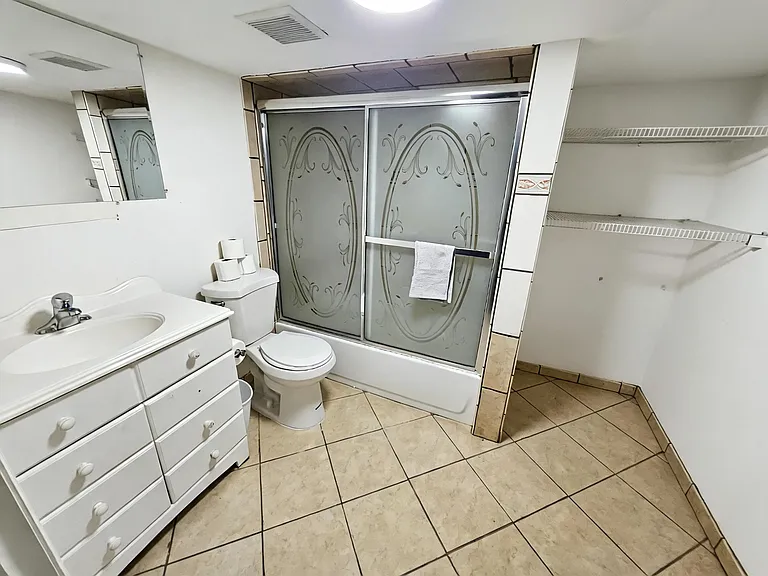 1650 Ingalls St — Photo 11