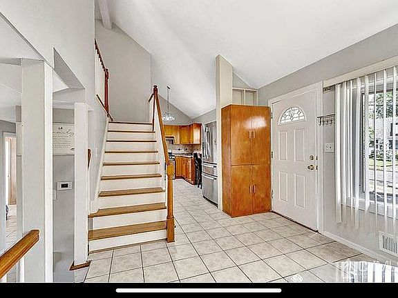 Kitchen Foyer