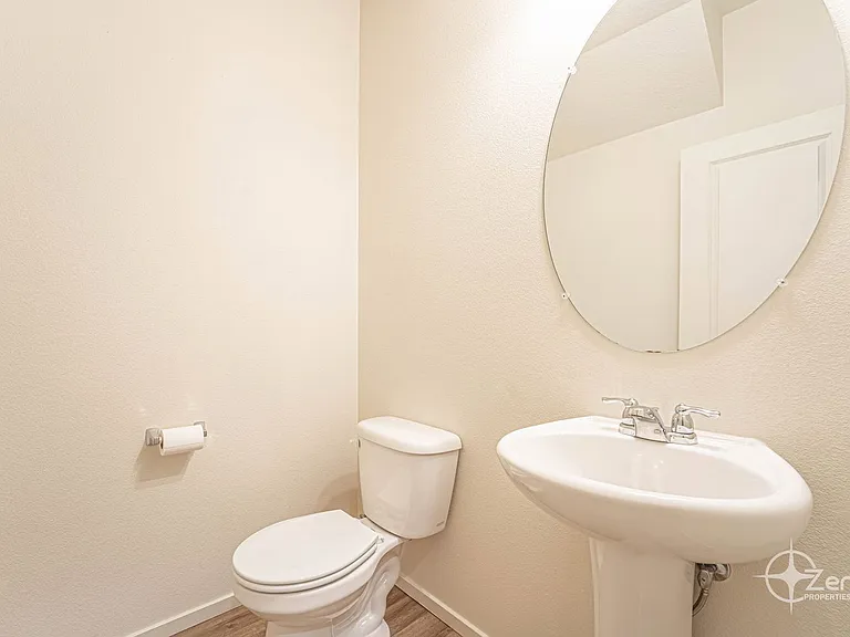 1400 NE 85th Way — Photo 7