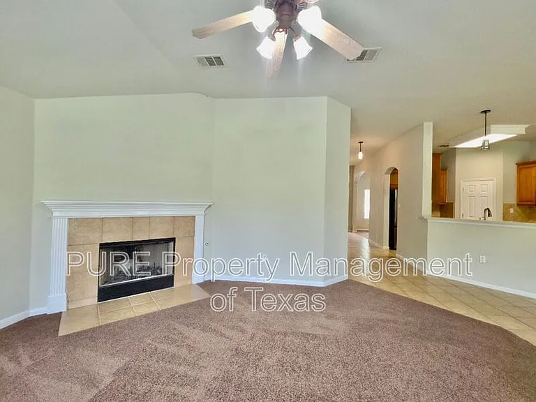 1104 Kensington Castle Trl — Photo 5