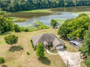 16760 N River Shores Rd, Northport, AL 35475
