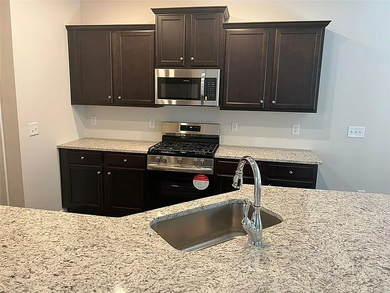 127 Berry Dr #127 — Photo 12