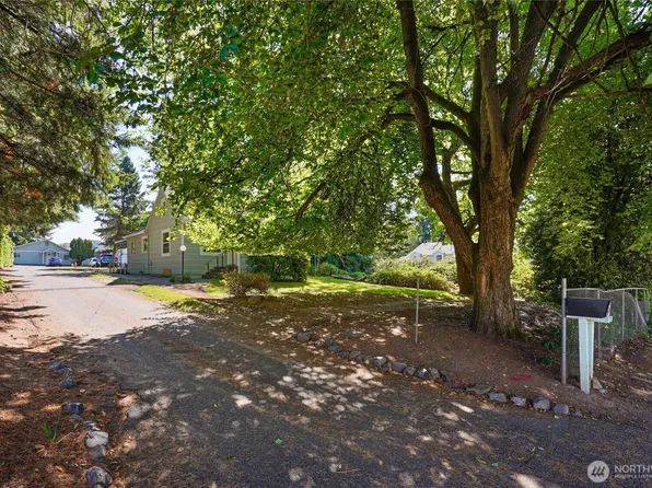 23704 112th Avenue SE, Kent, WA 98031