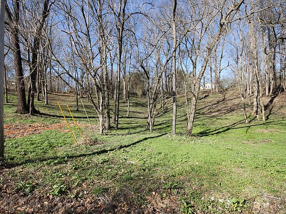 4th image of 109 Clover Dr Lot 20&21