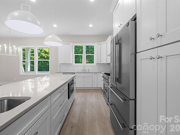 4th image of 123 Pier Dr
