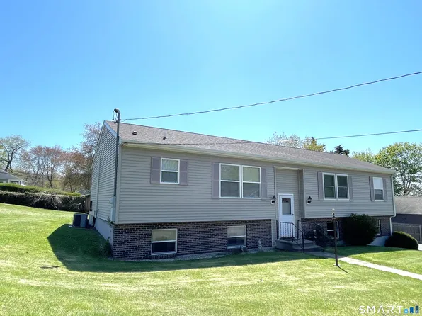 37 Third Avenue, Waterford, CT 06385