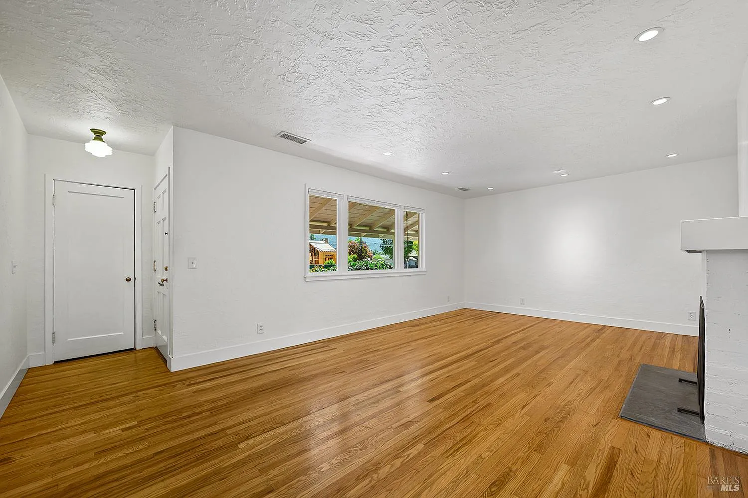 313 N Jefferson Street - Photo 12