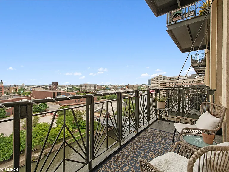 758 N Larrabee St #706 — Photo 13