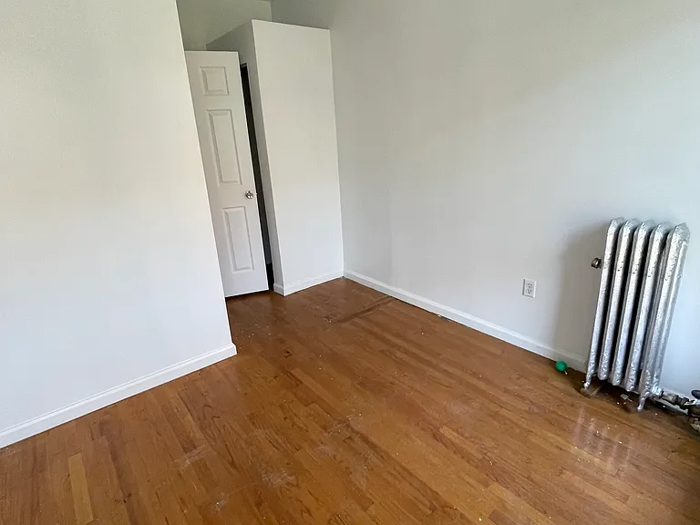 446 W 164th St #22 — Photo 7