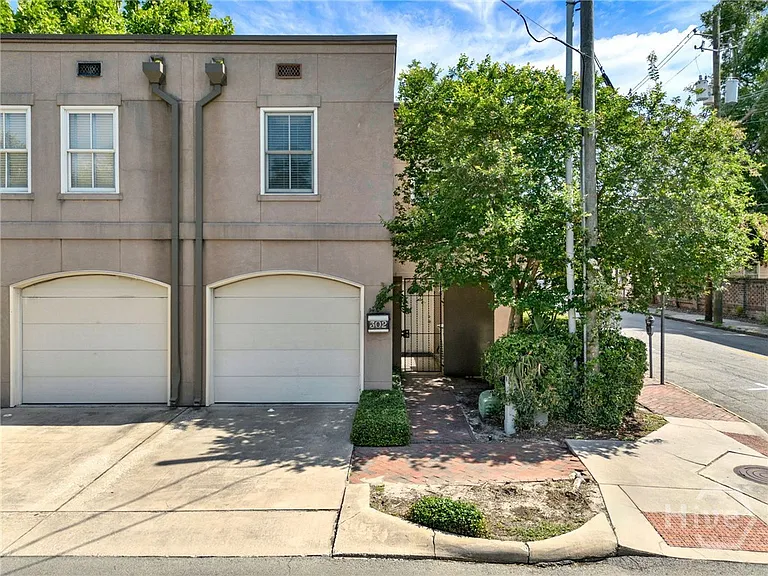 302 W Wayne St #CARRIAGE HOUSE — Photo 29