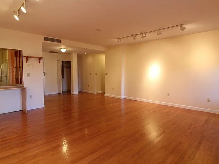 50 Winchester St #304 — Photo 1