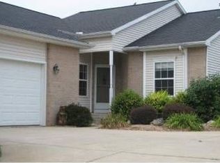 1224 Calumet Cir, Dewitt, MI 48820