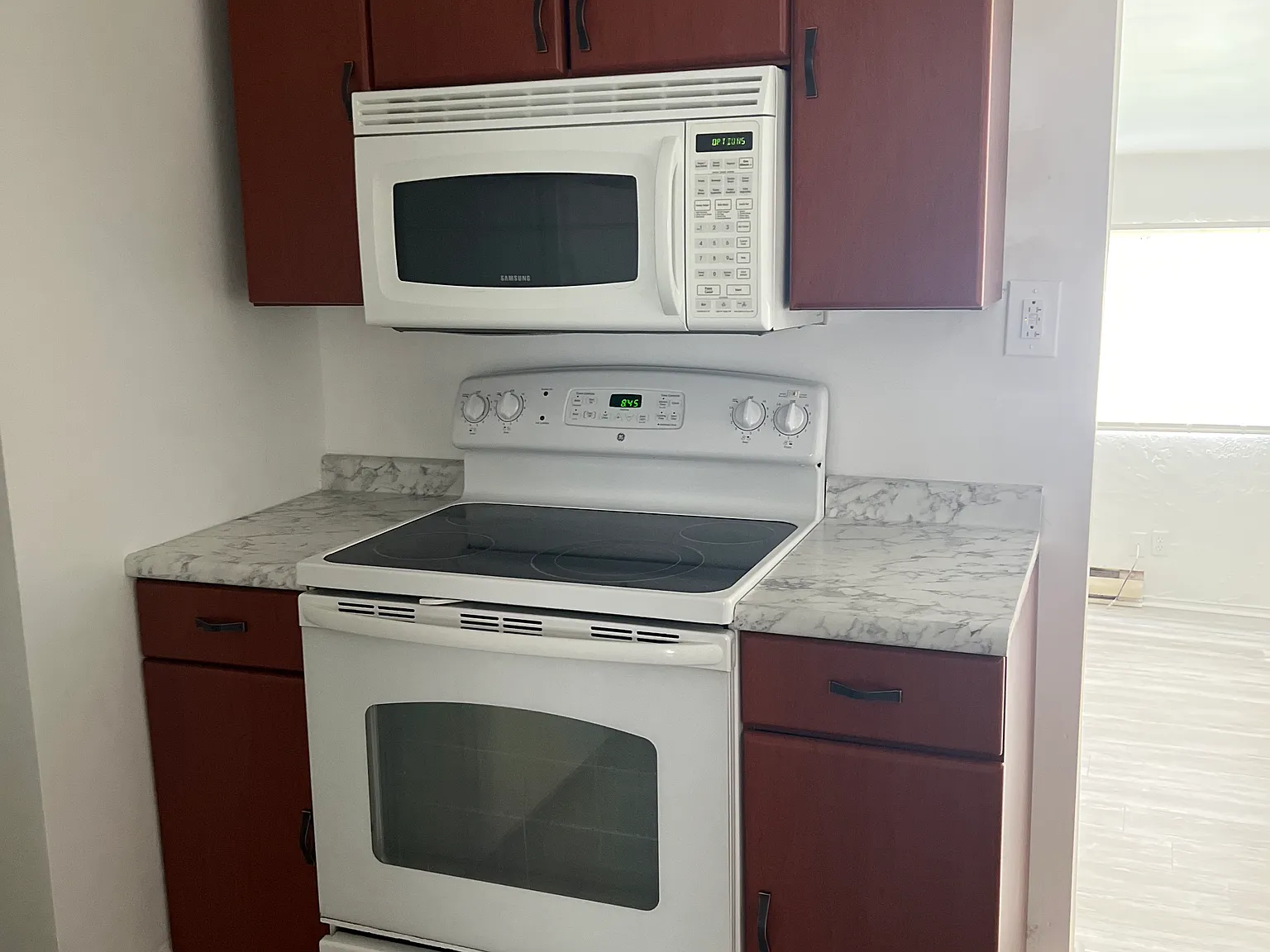 4 bed, 1800 sqft, $1,850 — Photo 4