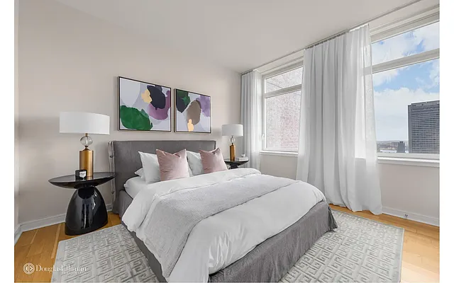 Sold by Douglas Elliman | media 24