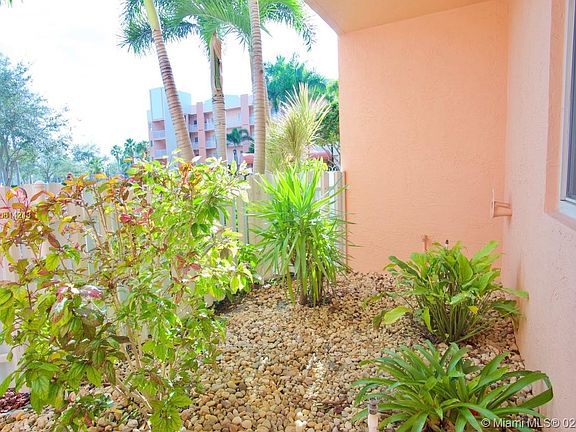 4th image of 7765 Yardley Dr APT 114