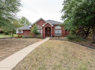 901 Smokerise Cir, Denton, TX 76205