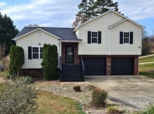 311 N Meadow Dr, Morganton, NC 28655