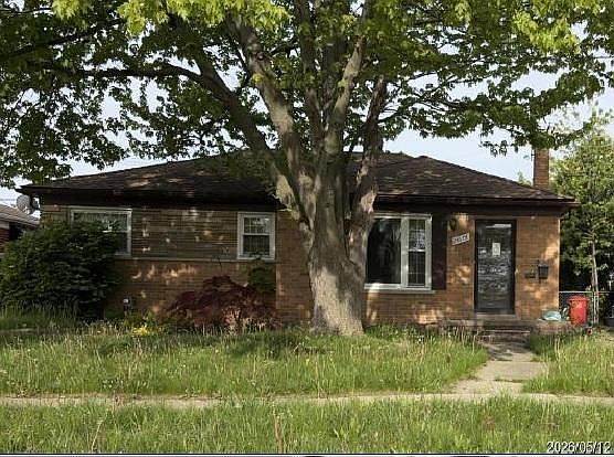 2nd image of 24605 Ridgecroft Ave