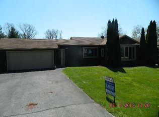 8850 Round Lake Rd, Laingsburg, MI 48848