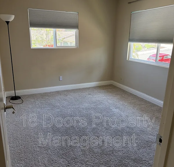 11035 Forestview Ln — Photo 38