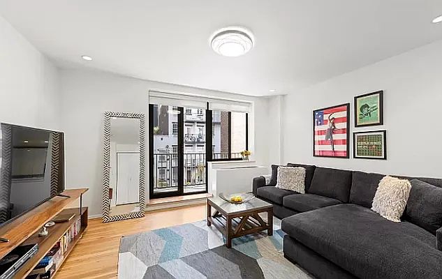 1st image of 445 W 19th St APT 4C