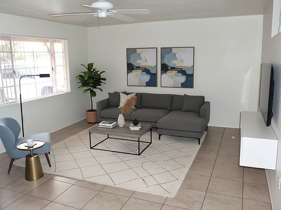 3rd image of 1019 W Romo Jones St