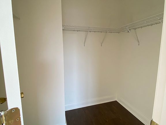 4th image of 3425 Town Creek Cir