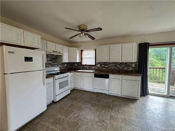 3rd image of 352 Hill Ave